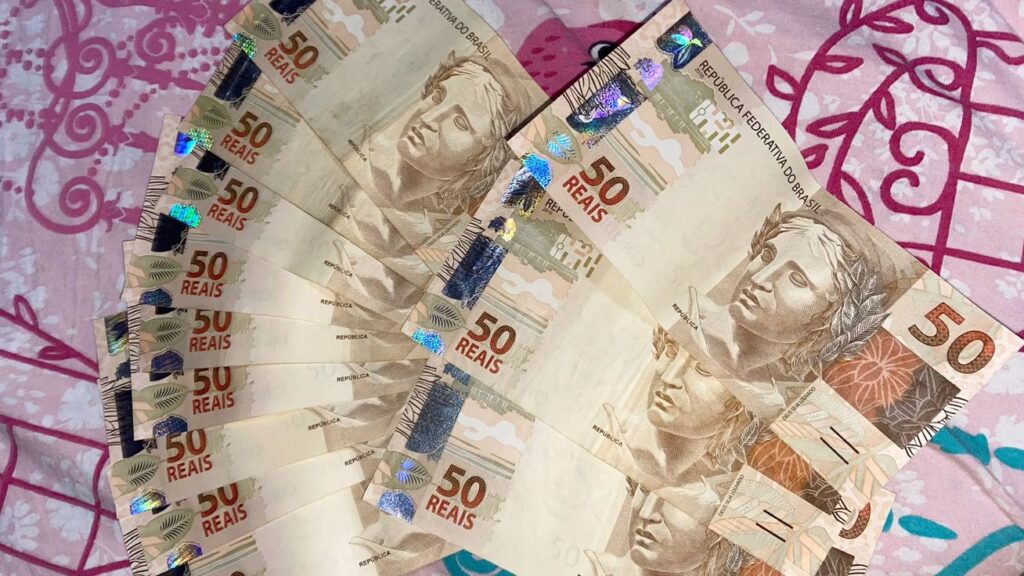 counterfeit notes