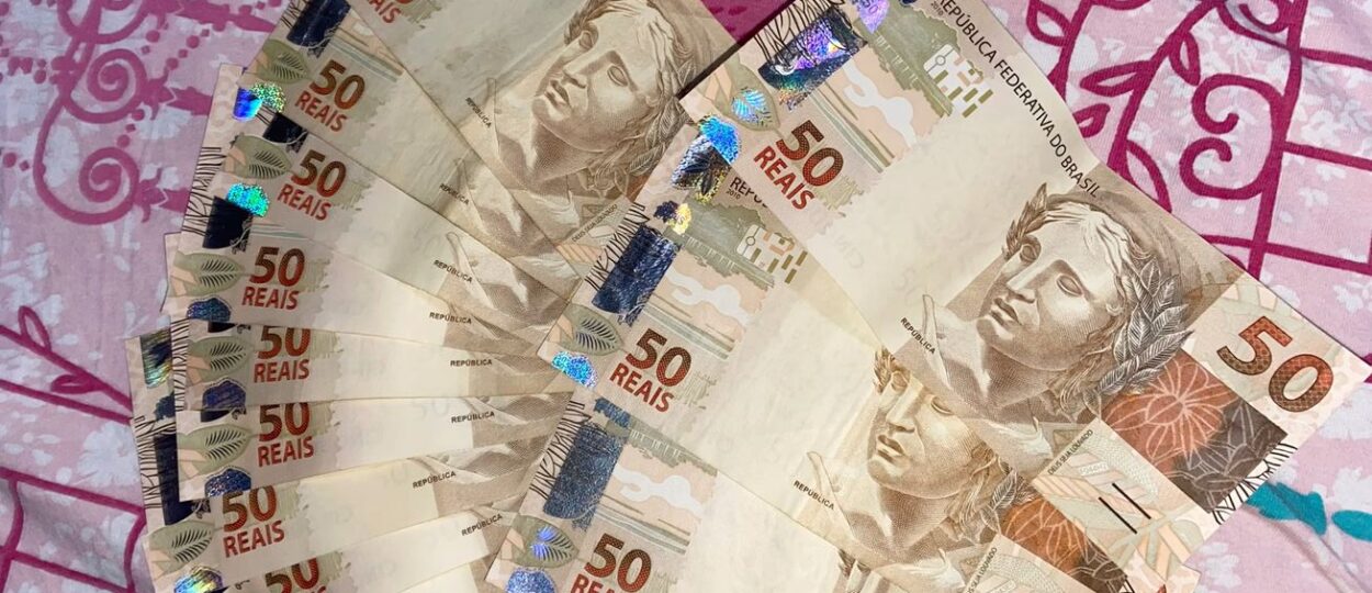 counterfeit notes
